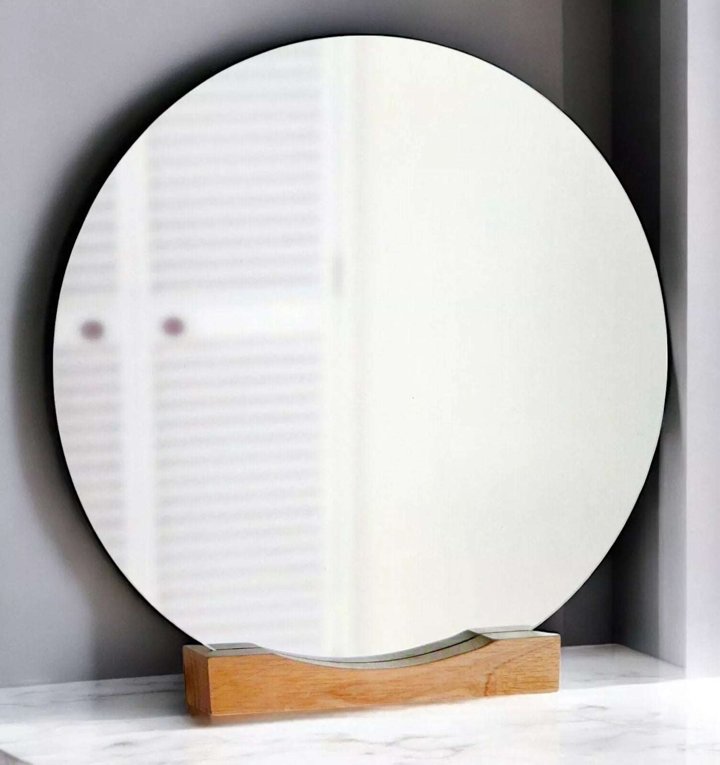 Round Mirror With Oak Wooden Stand