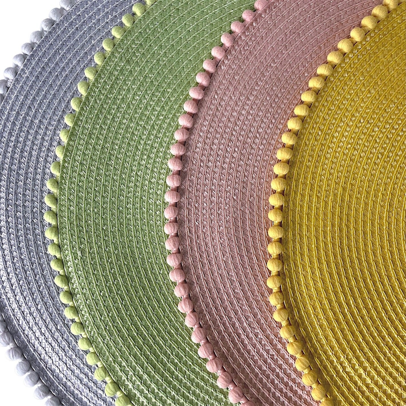 Set of 4 Multicolour Round Pom Placemats Table Mats Stylish Tableware