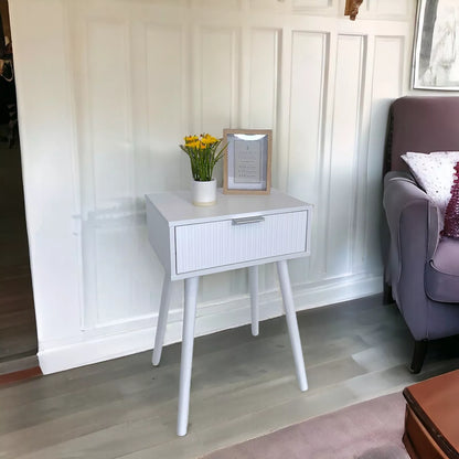 White Bedside Table With 1 Drawer